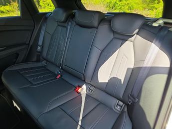 AUDI Q4 210Kw 45 82Kwh Black Edition 5Dr Auto [Tech Pack]