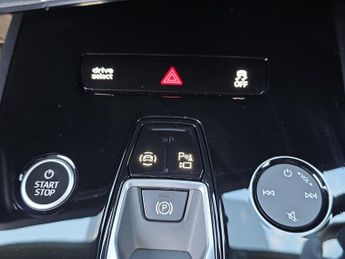 AUDI Q4 210Kw 45 82Kwh Black Edition 5Dr Auto [Tech Pack]