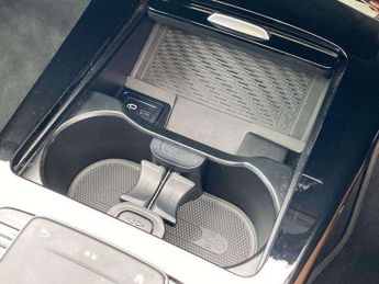 MERCEDES-BENZ CLA Cla 180 Amg Line Premium Plus 4Dr Tip Auto