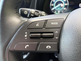 HYUNDAI BAYON 1.0 T-Gdi Mhev Premium Suv 5Dr Petrol Hybrid Dct Euro 6 (S/S) (1