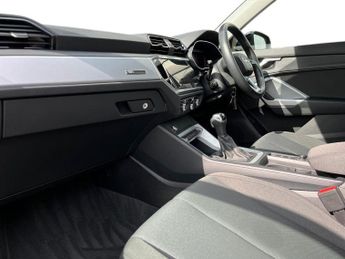 AUDI Q3 1.5 Tfsi Cod 35 Technik Suv 5Dr Petrol S Tronic Euro 6 (S/S) (15