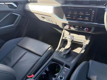 AUDI Q3 35 Tfsi S Line 5Dr S Tronic [Leather]