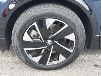 VAUXHALL GRANDLAND 157Kw Gs 73Kwh 5Dr Auto