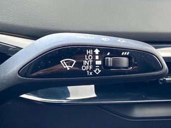 MG MOTOR UK MG4 150Kw Trophy Ev Long Range 64Kwh 5Dr Auto