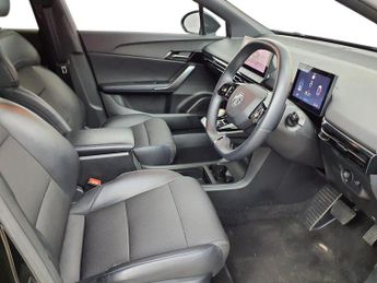 MG MOTOR UK MG4 150Kw Trophy Ev Long Range 64Kwh 5Dr Auto
