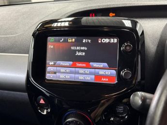 PEUGEOT 108 1.2 Puretech Allure Hatchback 5Dr Petrol Manual Euro 6 (82 Ps)