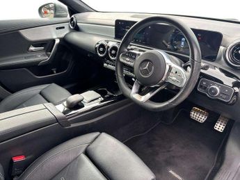 MERCEDES-BENZ CLA Cla 220D Amg Line 4Dr Tip Auto