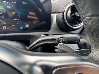 MERCEDES-BENZ CLA Cla 220D Amg Line 4Dr Tip Auto