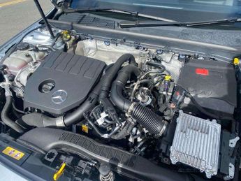 MERCEDES-BENZ CLA Cla 180 Amg Line Executive 4Dr Tip Auto