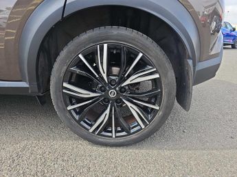 NISSAN JUKE 1.0 Dig-T Tekna+ 5Dr Dct