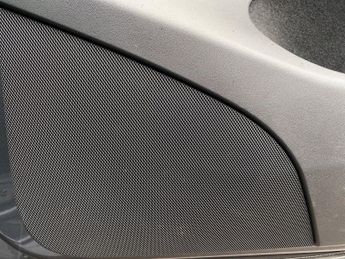 TESLA MODEL Y (Dual Motor) Long Range Suv 5Dr Electric Auto 4Wde (384 Bhp)