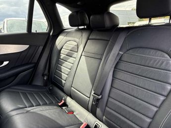 MERCEDES-BENZ GLC Glc 220D 4Matic Amg Line Premium 5Dr 9G-Tronic