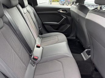 AUDI A1 1.0 Tfsi 30 S Line Sportback 5Dr Petrol S Tronic Euro 6 (S/S) (1