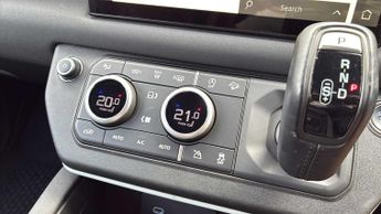 LAND ROVER DEFENDER 3.0 D250 X-Dynamic Se 90 3Dr Auto