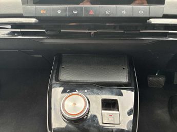 MG MOTOR UK MG4 150Kw Trophy Ev Long Range 64Kwh 5Dr Auto