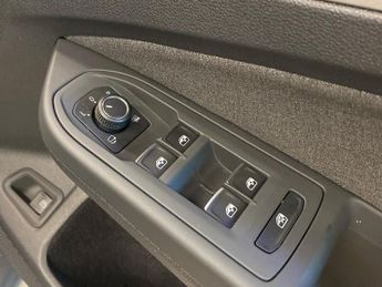 VOLKSWAGEN GOLF 1.5 Tsi 204 Match Ehybrid 5Dr Dsg