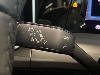 VOLKSWAGEN GOLF 1.5 Tsi 204 Match Ehybrid 5Dr Dsg