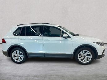 VOLKSWAGEN TIGUAN 1.5 Tsi Life Suv 5Dr Petrol Dsg Euro 6 (S/S) (150 Ps)