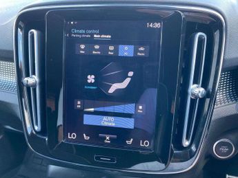 VOLVO XC40 2.0 B5P R Design Pro 5Dr Awd Auto