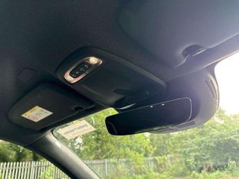 VOLVO XC40 1.5 T3 [163] R Design 5Dr Geartronic