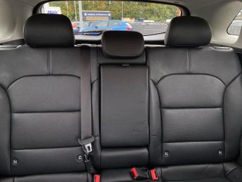 KIA NIRO 1.6 Gdi 8.9Kwh 3 Suv 5Dr Petrol Plug-In Hybrid Dct Euro 6 (S/S) 