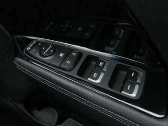 KIA NIRO 1.6 Gdi 8.9Kwh 3 Suv 5Dr Petrol Plug-In Hybrid Dct Euro 6 (S/S) 