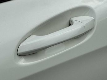 MERCEDES-BENZ A CLASS A200 Amg Line 5Dr Auto