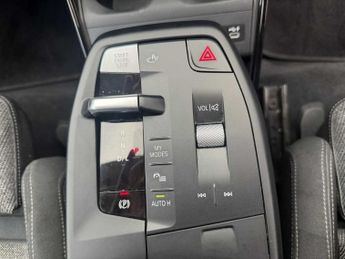 BMW 2 SERIES 220I Mht Sport 5Dr Dct