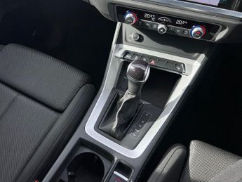AUDI Q3 1.5 Tfsi Cod 35 Sport Suv 5Dr Petrol S Tronic Euro 6 (S/S) (150 