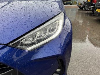 TOYOTA YARIS 1.5 Hybrid Dynamic 5Dr Cvt