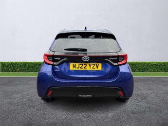 TOYOTA YARIS 1.5 Hybrid Dynamic 5Dr Cvt
