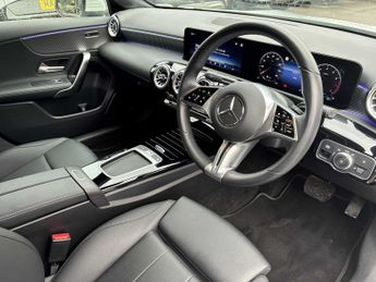 MERCEDES-BENZ A CLASS A200 Sport Executive 4Dr Auto