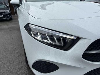 MERCEDES-BENZ A CLASS A200 Sport Executive 4Dr Auto