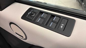 LAND ROVER DISCOVERY 3.0 D350 Dynamic Hse 5Dr Auto