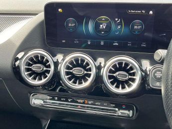 MERCEDES-BENZ GLA Gla 200 Amg Line Premium 5Dr Auto