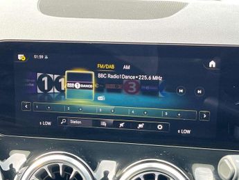 MERCEDES-BENZ GLA Gla 200 Amg Line Premium 5Dr Auto