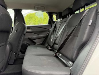 NISSAN QASHQAI 1.3 Dig-T Mh 158 Acenta Premium 5Dr Xtronic