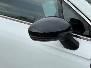 RENAULT CLIO 1.6 E-Tech Full Hybrid 145 Techno 5Dr Auto