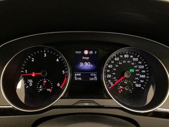 VOLKSWAGEN PASSAT 2.0 Tdi Evo Sel Estate 5Dr Diesel Dsg Euro 6 (S/S) (150 Ps)