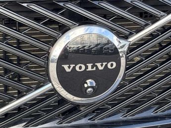 VOLVO XC90 2.0 B5P Plus Pro Dark 5Dr Awd Geartronic