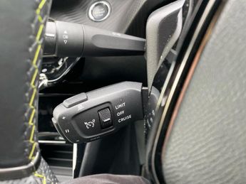 PEUGEOT 208 50Kwh Gt Premium Hatchback 5Dr Electric Auto (136 Ps)