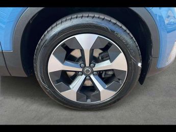 VOLVO XC40 2.0 B4P Plus Dark 5Dr Auto