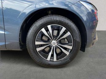 VOLVO XC60 2.0 B5P Core 5Dr Awd Geartronic