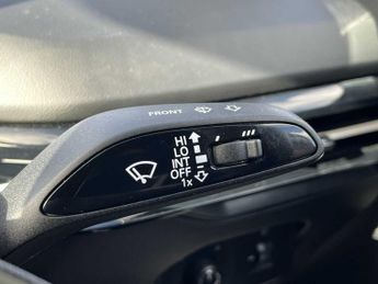 MG MOTOR UK MG4 150kW Trophy EV Long Range 64kWh 5dr Auto