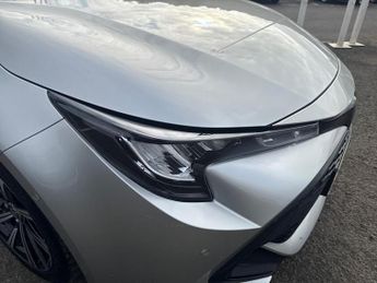 TOYOTA COROLLA 1.8 Vvt-H Gpf Design Hatchback 5Dr Petrol Hybrid Cvt Euro 6 (S/S