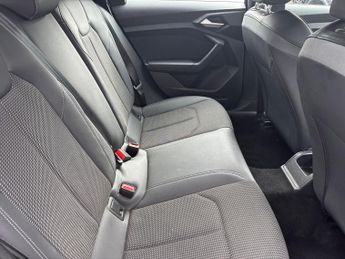 AUDI A1 1.0 Tfsi 30 S Line Sportback 5Dr Petrol S Tronic Euro 6 (S/S) (1