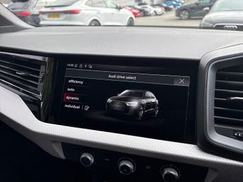 AUDI A1 1.0 Tfsi 30 S Line Sportback 5Dr Petrol S Tronic Euro 6 (S/S) (1