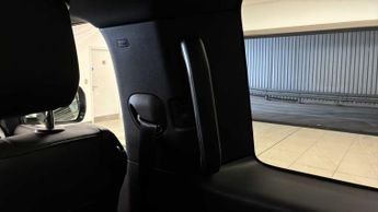 LAND ROVER DEFENDER 3.0 D250 X-Dynamic Hse 90 3Dr Auto