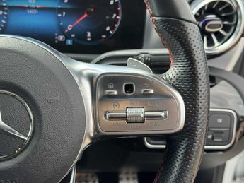 MERCEDES-BENZ CLA Cla 200 Amg Line Executive 4Dr Tip Auto