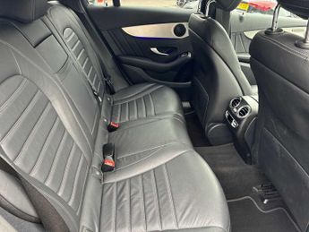 MERCEDES-BENZ GLC COUPE Glc 300 4Matic Amg Line Premium 5Dr 9G-Tronic
